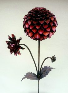 dahlia Pompon sculpture