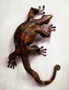 lizard sculpture